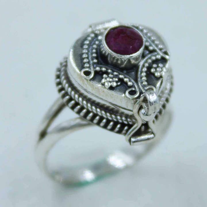 Ruby ædelsten giftring - 925 sølv smykker for engroshandel hos Silvex Jewelry