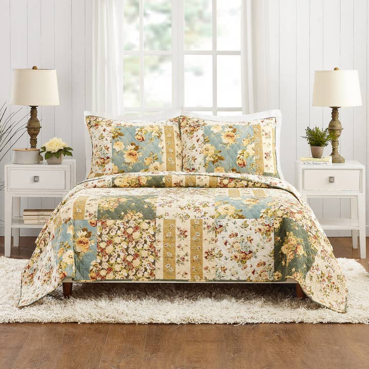 Floral Patch 3-Piece Quilt Set by Modern Heirloom and other Purchase Wholesale patchwork quilt. Free Returns & Net 60 Terms on Faire trending on Faire.