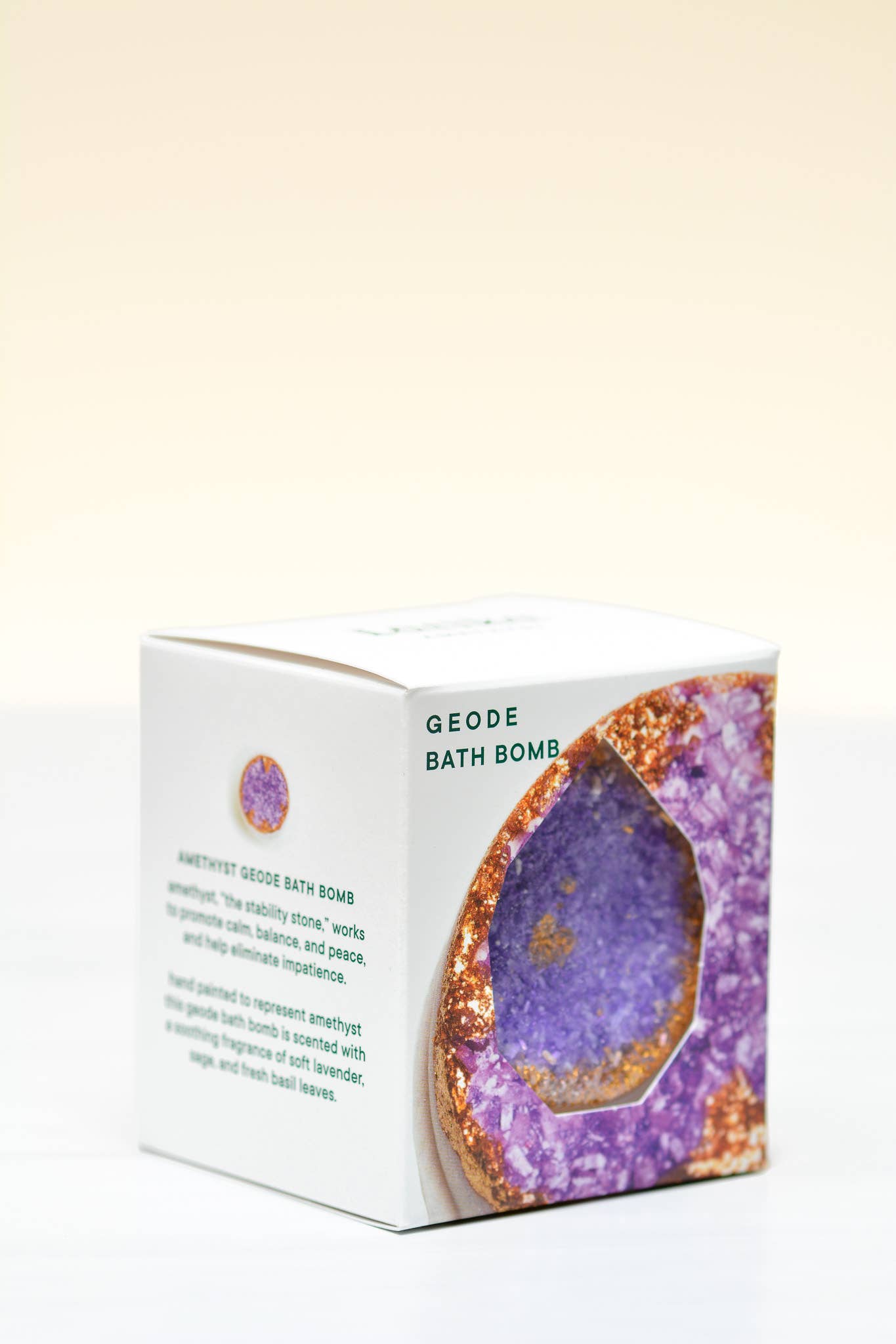 Latika Beauty - Wholesale Bruisbal/schuim - Amethist Geode Badbom – Lavendel & Scharlei Bad3
