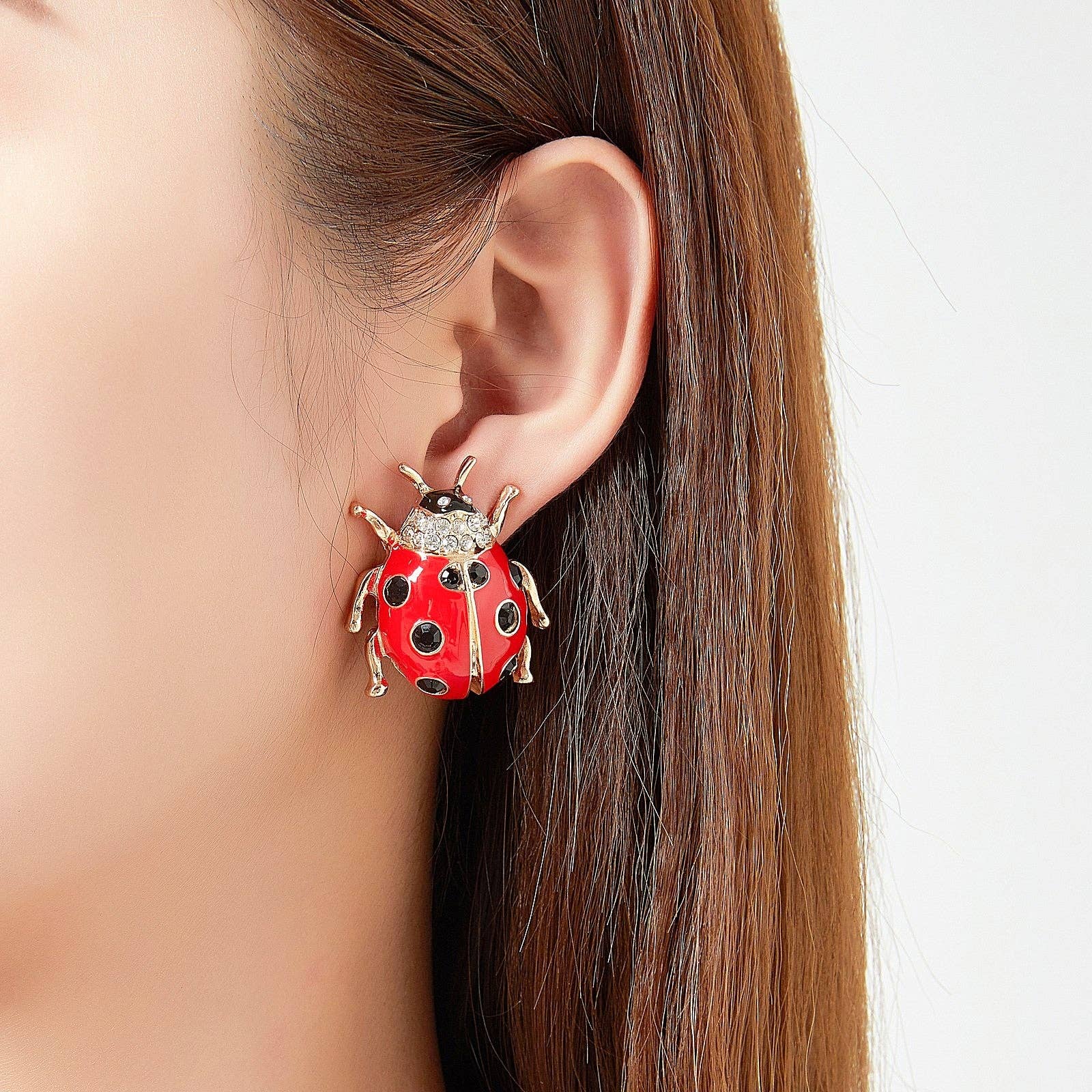 Red Ontibile clip earring for wholesale on Faire1