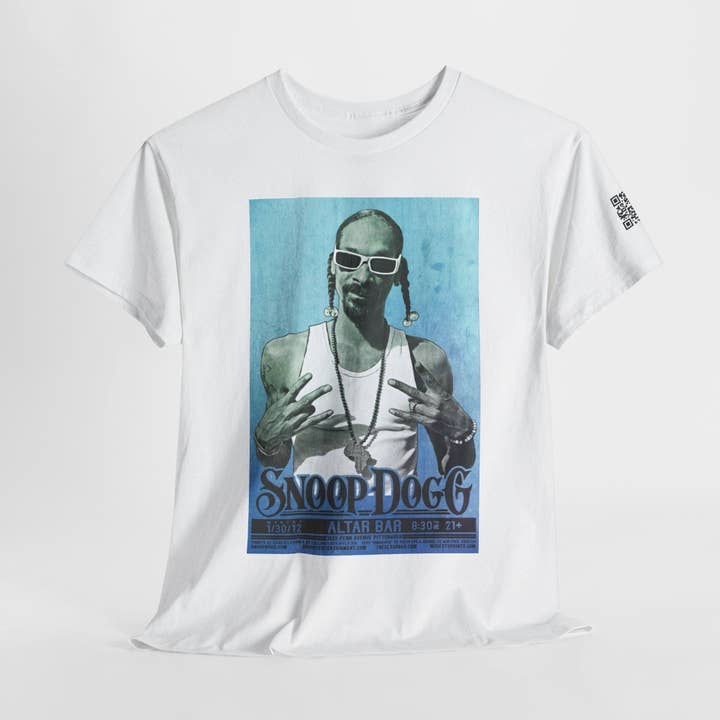 TheKingShirt - Wholesale Graphic Sweatshirt - Women's - Snoop Dogg Retro Hip-Hop T-Shirt - Vintage Concert Apparel