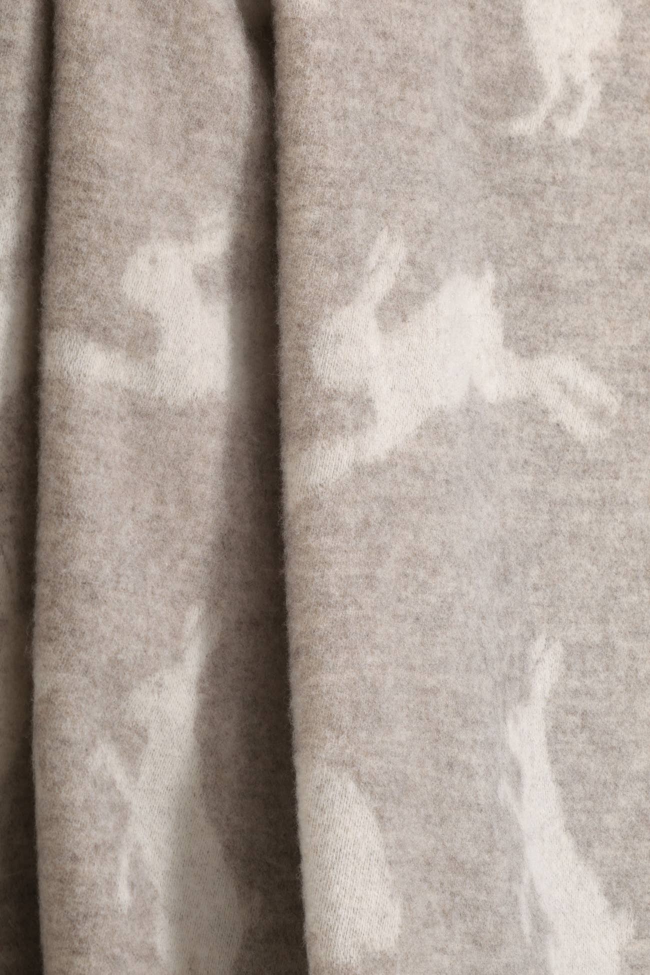 JJ Textile – wholesale Throw blanket – Hares Soft Brown Pure Wool Throw9