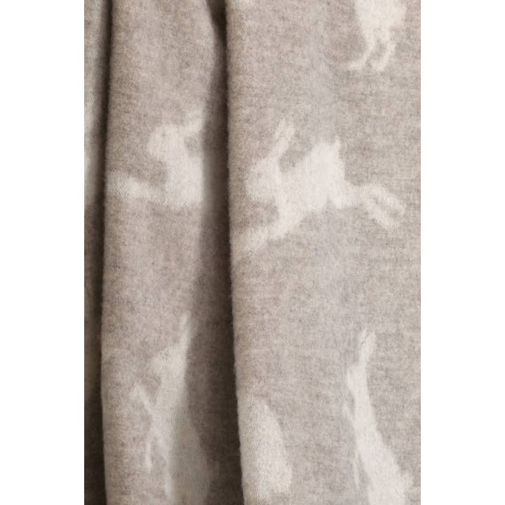 JJ Textile - Wholesale Throw blanket - Hares Soft Brown Pure Wool Throw9