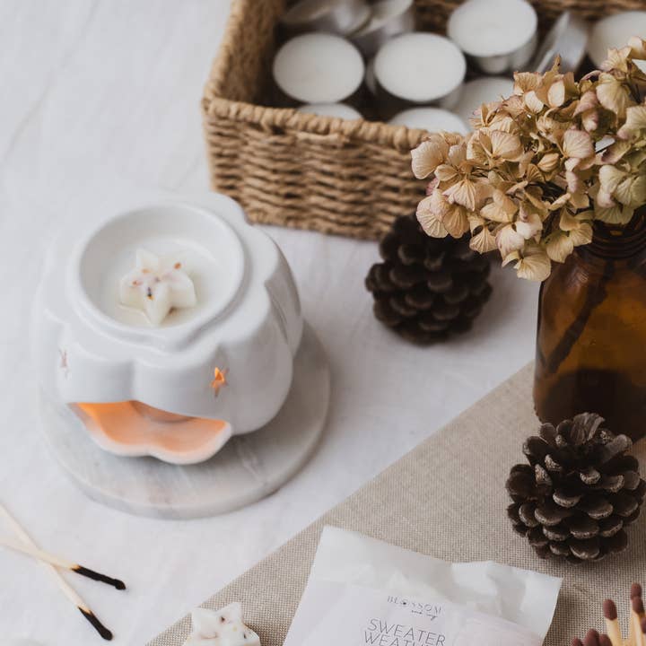 Blossom & Ivy Botanicals - Wholesale Wax Melt - Sweater Weather Botanical Wax Melts0