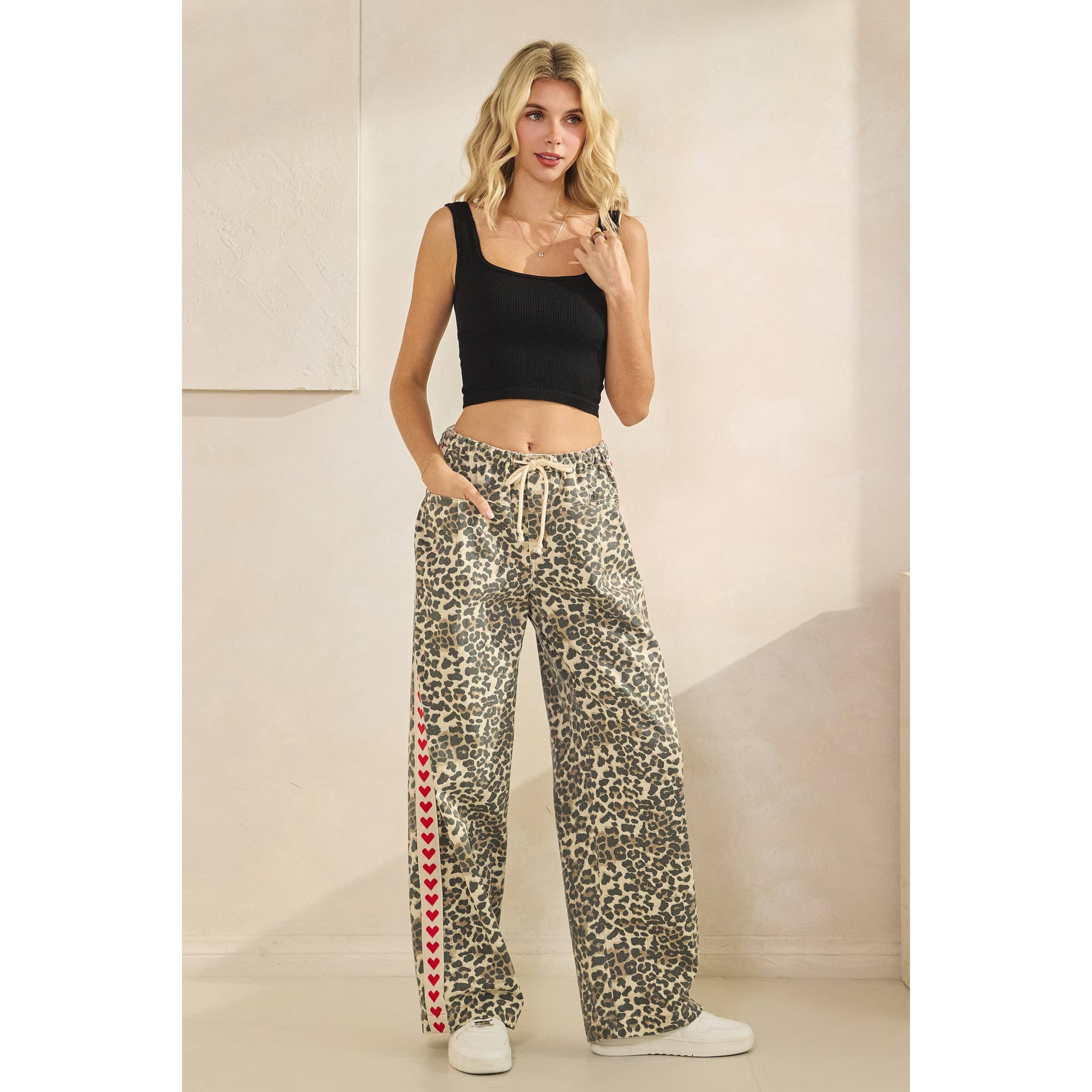 Veveret – wholesale Pants – Women's – Leopard Printed Striped Wide Legged Pants21