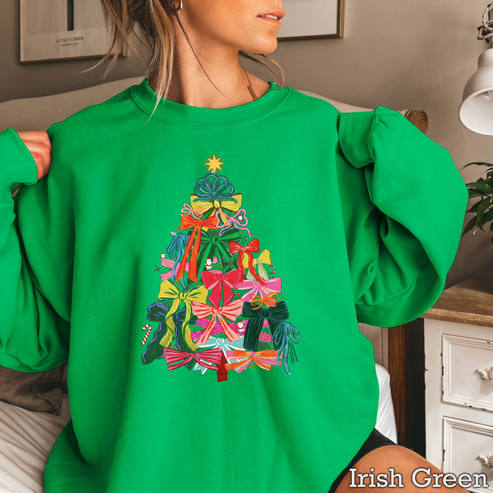 Shoppe SHC - Wholesale Graphic Sweatshirt - Women's - Bow Christmas Tree Christmas Sweatshirt | Gildan 1
