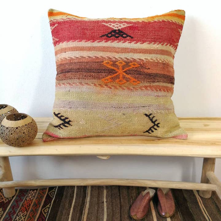 Tamegrouteshop - Wholesale Throw/Decorative Pillow - Kilim Cushion - Handwoven from Old Rugs5