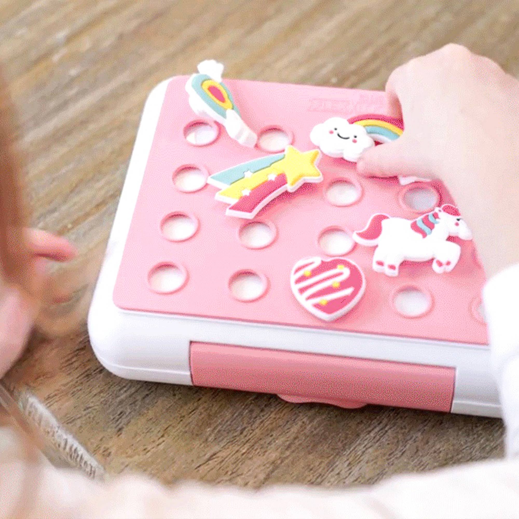 Innobaby on Faire - Wholesale Lunch Bag/Box - Kids - FlexBox Bento Style Kids Divided Lunch Box Platinum Silicone12