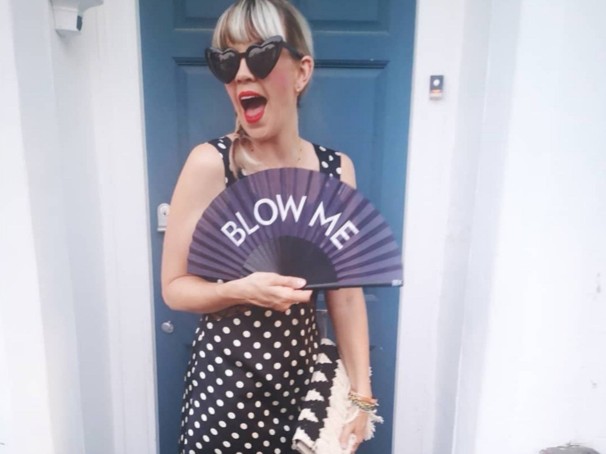 Khu Khu – wholesale Handheld folding fan – Blow Me Hand-fan10