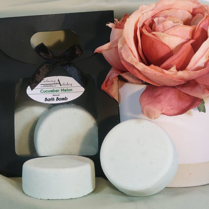Bombes de bain CUCUMBER MELON - 2 disques de bombe de bain par sac-cadeau pour la vente par Calming Artistry