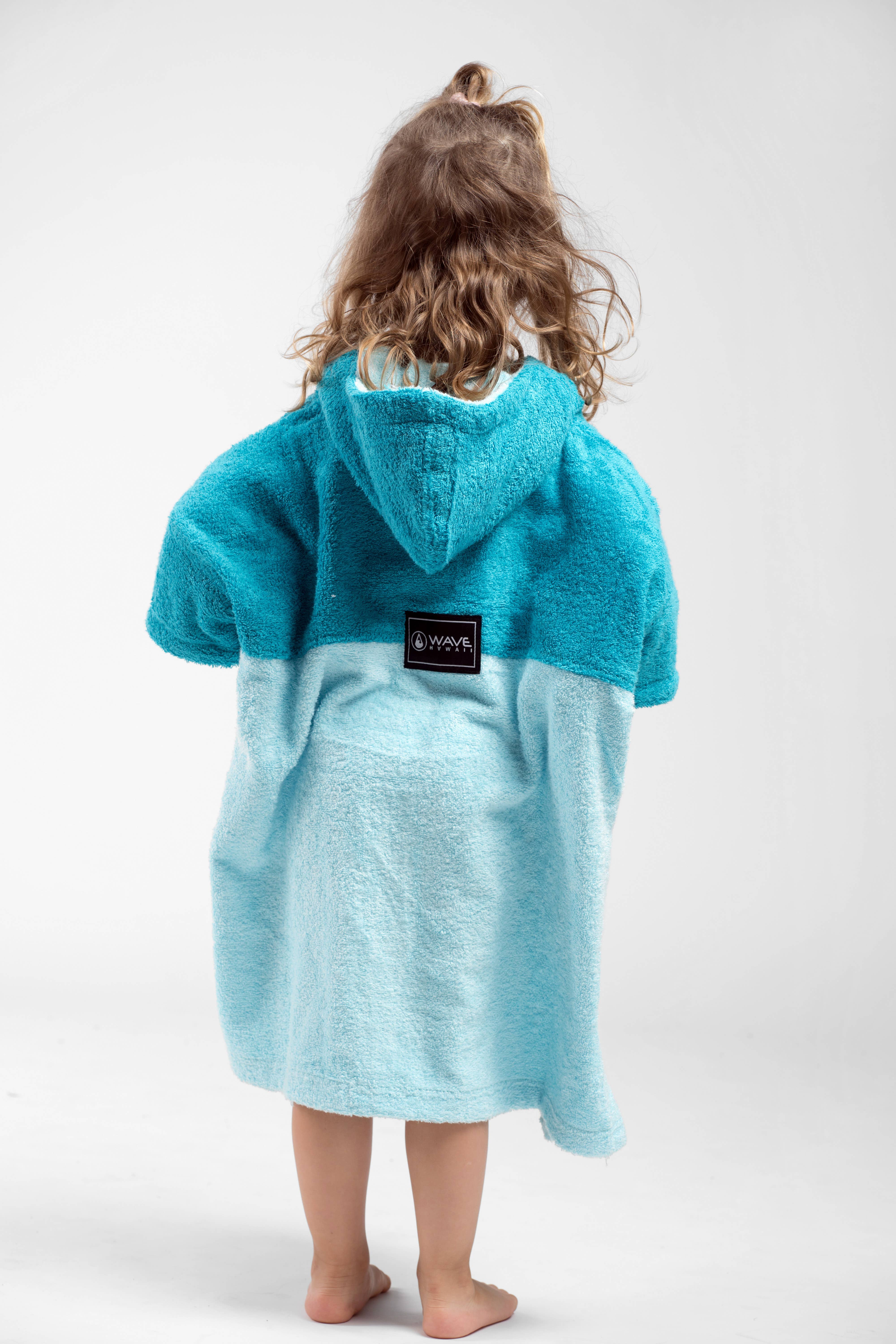 Inventsports Limited - Wholesale Poncho Towel - Kids & Baby - Wave-Hawaii MINI - Kids' Beach Poncho and changing robe6