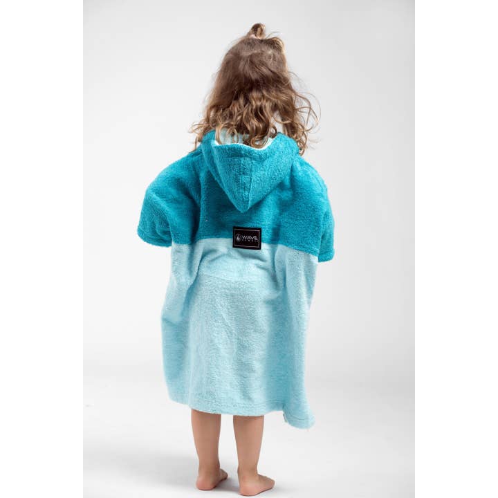 Inventsports Limited - Wholesale Poncho Towel - Kids & Baby - Wave-Hawaii MINI - Kids' Beach Poncho and changing robe6