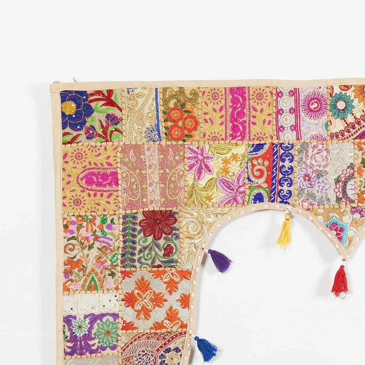 GYPSY STUDIO - Wholesale Tapestry/Textile - Handmade Patchwork Wall Tapestry Door Decorative Valance1