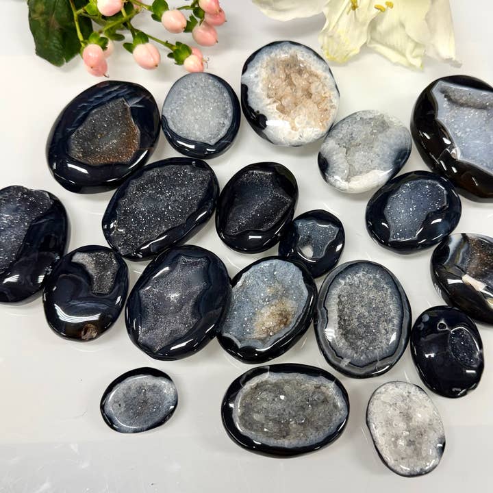 2 libras de pedra de ônix natural druzy em forma de palma para energia cristalina por atacado de KayleeNYC