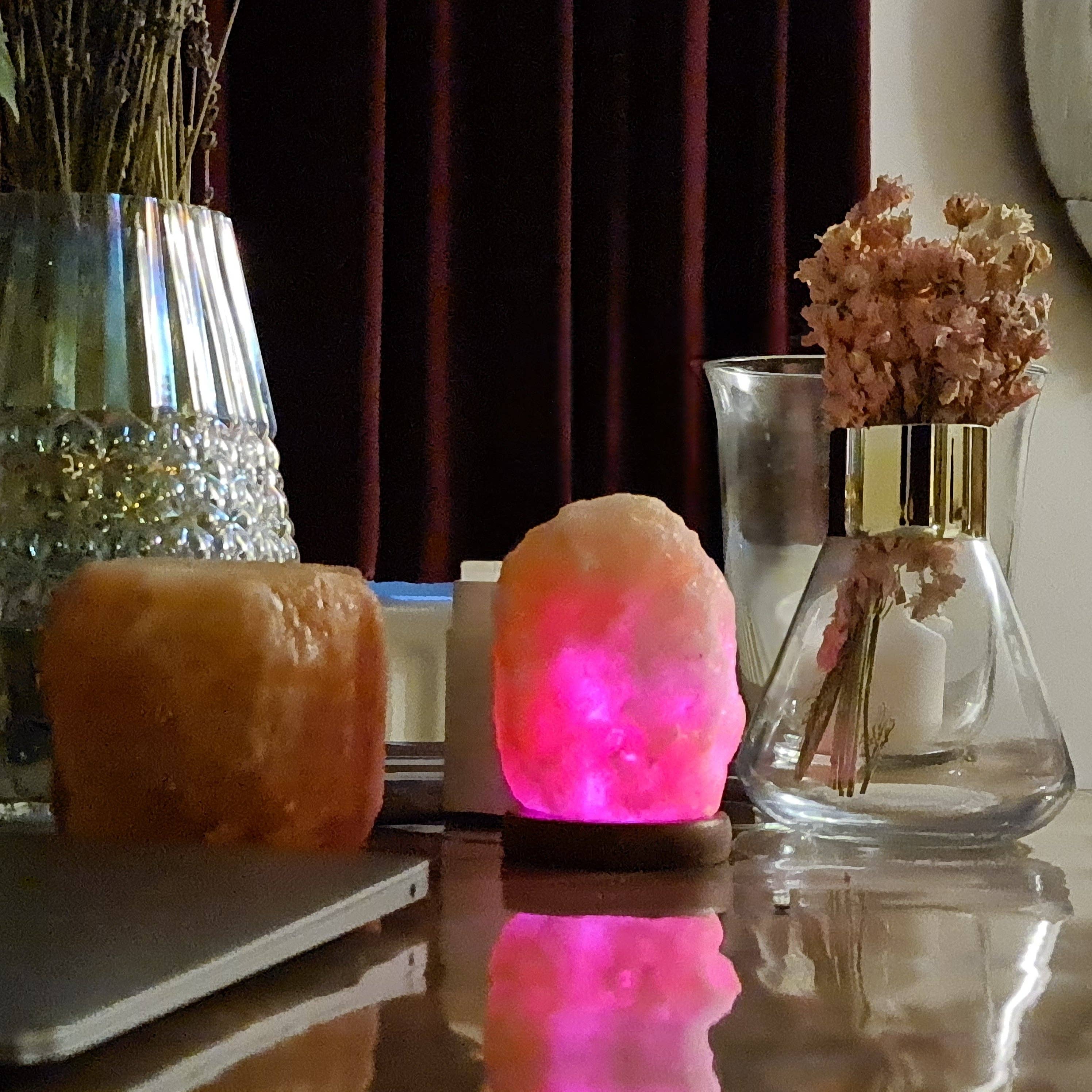 Gemstone Gifts Ltd. – wholesale Accent/desk lamp – Himalayan Salt Colour Changing USB Lamps4