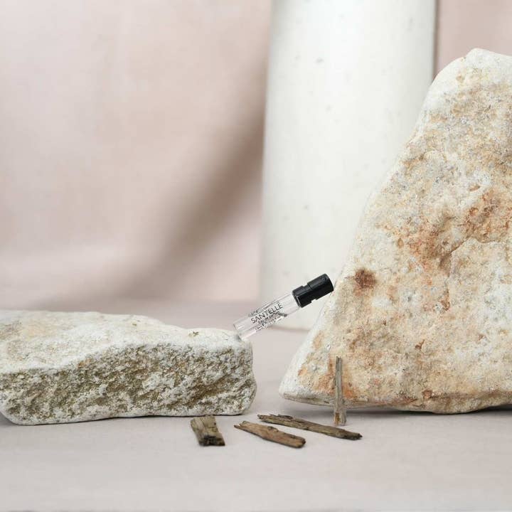 VIAI Beauty - Wholesale Perfume/Eau de Toilette - UPCIRCLE Santelle Eau De Parfum Sample Vial7