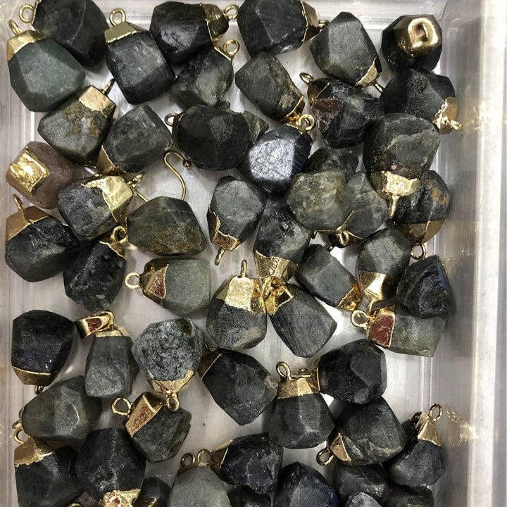 Perimade & Co. LLC - Wholesale Pendant/Charm Necklace - Natural Crystal Raw Stone Healing Necklace in Solid Copper3