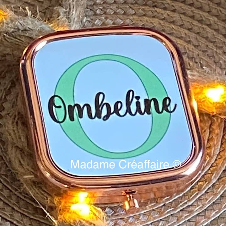 Omaakte metalen zakspiegel met vergrootspiegel voor wholesale door Madame Créaffaire