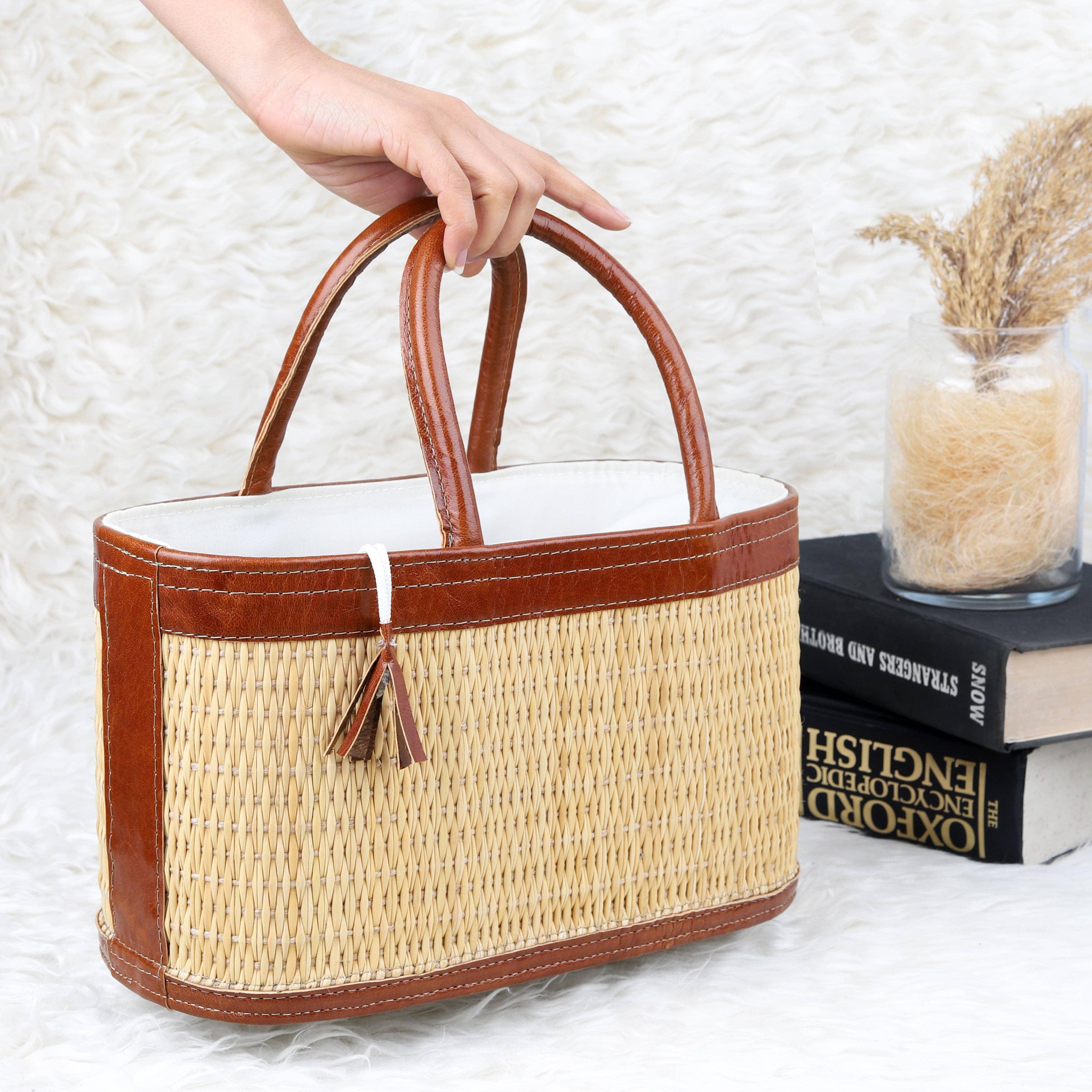 Krafts GmbH Olive Wood - Wholesale Beach Bag - Artisan Woven Straw Tote Bag - Handmade Tunisian Beach Bag2