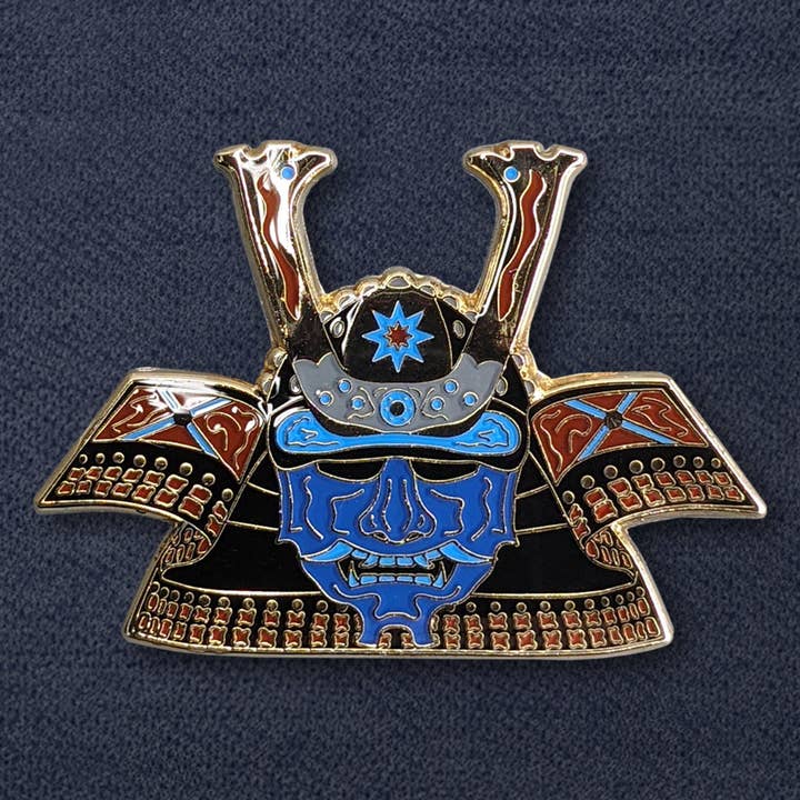 Anima - Wholesale Lapel pin/button - Dark Water Kabuto Enamel Pin