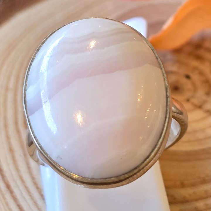 Anillo de plata de ley con calcita mangano - 6,5g - UK P para venta al por mayor de Crystal Cove Minerals