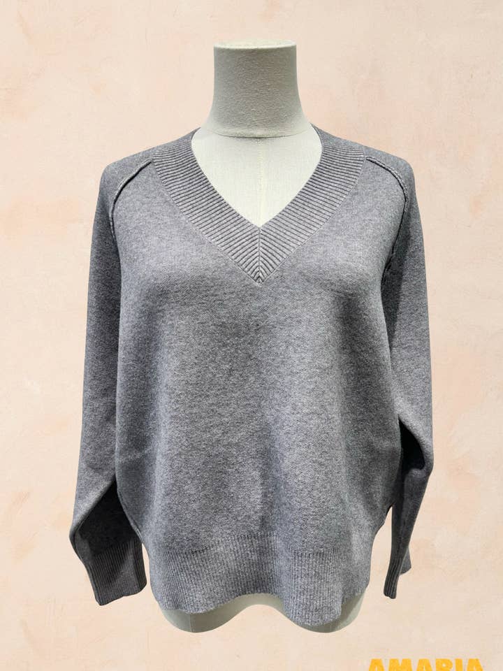 Long-sleeve ribbed V-neck knit sweater - Viscose - 1336 for wholesale by AMARIA