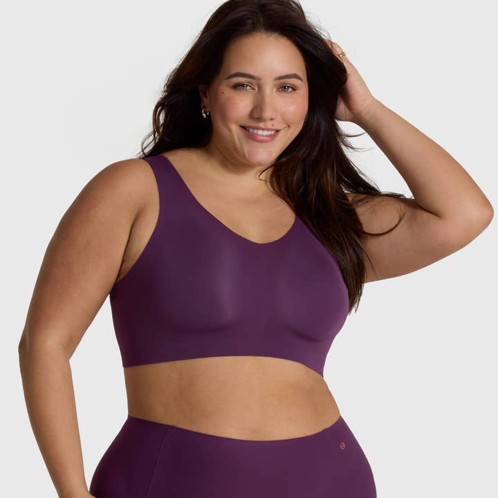 Evelyn & Bobbie - Wholesale Sports Bra - Women's - Defy Bra9