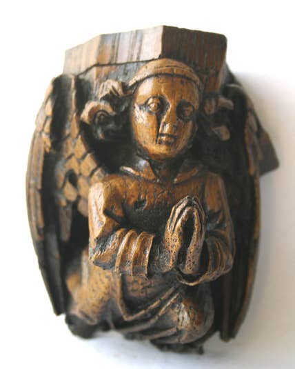 Oakapple Designs Ltd - Wholesale Decorative Figurine - Angel Corbel - Reproduction Medieval Misericord Carving.2