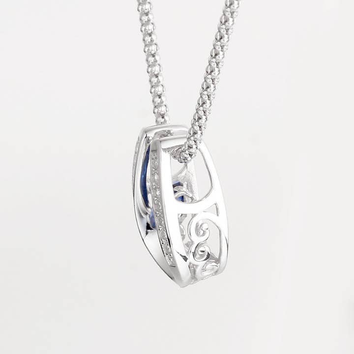 The Gift Horses - Wholesale Pendant/Charm Necklace - DANCING STONE HORSESHOE PENDANT on STERLING SILVER CHAIN - GIFT BOXED2