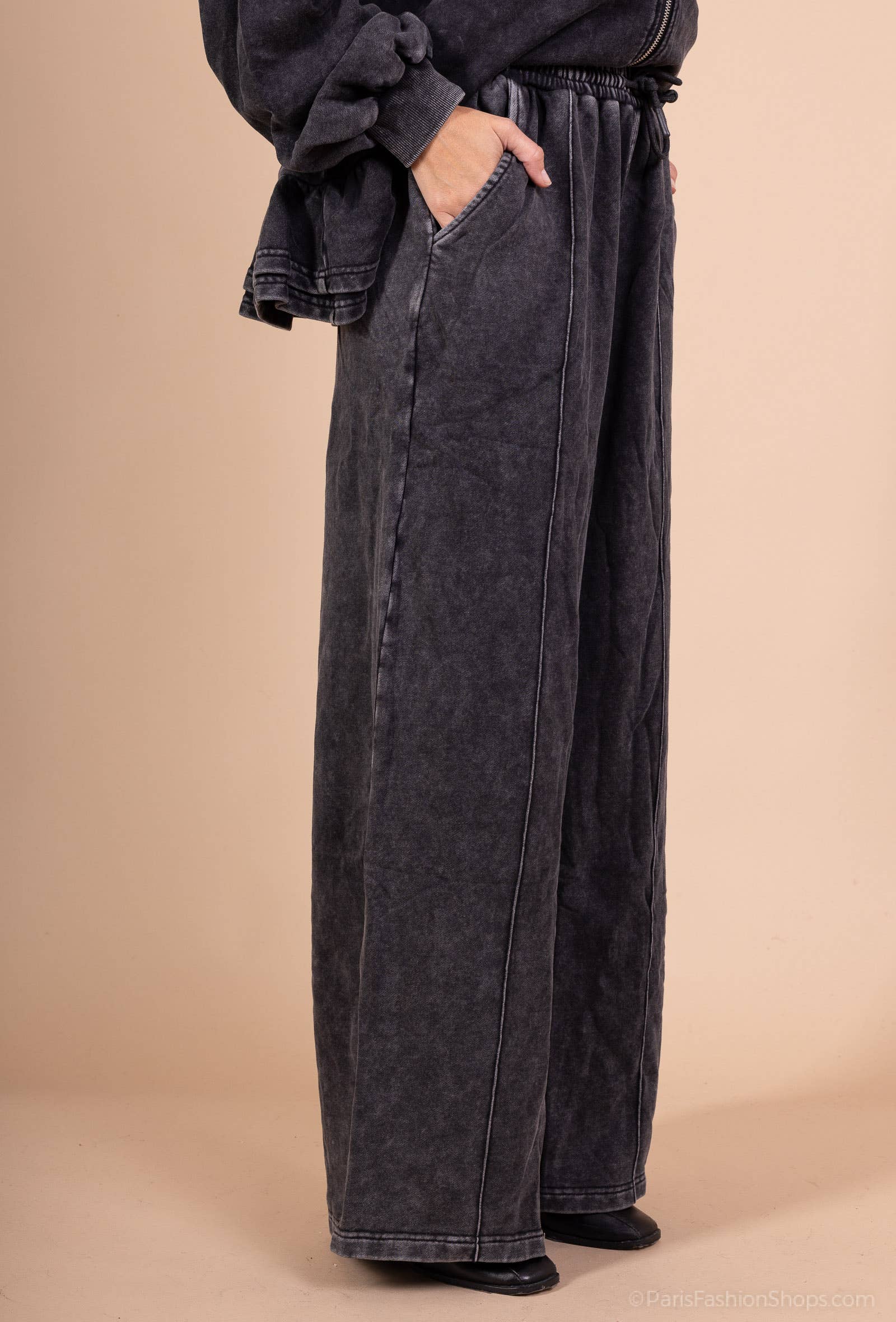L'Emotion - Wholesale Pants - Women's - Wide-Leg Drawstring Pants in Washed Effect 100% Cotton2