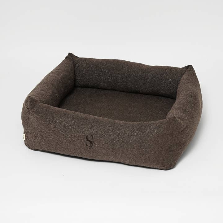 Vera Dog Bed | Chestnut Bouclé for wholesale by Staey