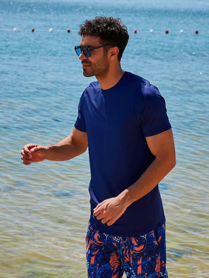 Chemises de bain en lycra bleu marine pour hommes T2344 pour la vente par Marina Swimwear