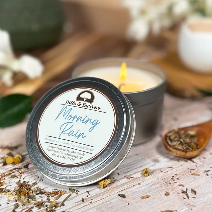 Hills & Burrow - Venta al por mayor Velas en tarros - Lluvia de la Mañana – Vela de Lluvia Fresca, Madreselva y Aire Limpio3