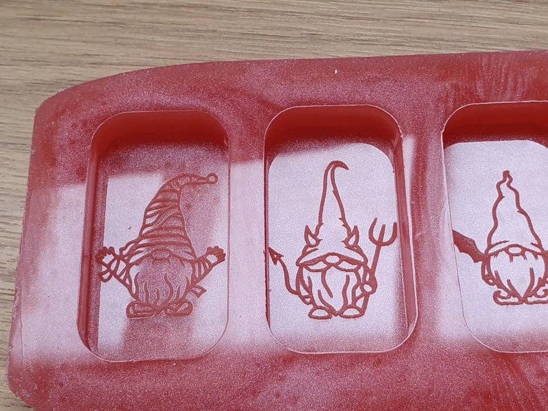 Mr Resin – wholesale Craft supplies – Halloween Gonk / Gnome Wax Melt Silicone Mould - HB Style Size1
