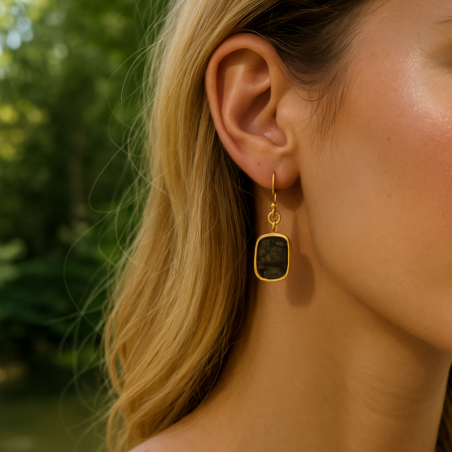 El Joyero - Wholesale Dangle Earrings - Labradorite Birthstone Earring Handmade Rough Hook Earring3