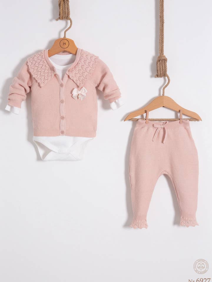 Nipperland – wholesale Clothing set – Baby – 3-piece cotton knitting set with a knitted collar 1