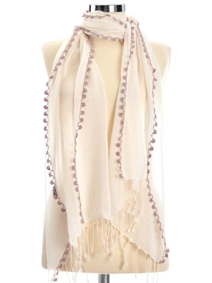 Gedroogde rozenzijden sjaal van katoen - geborduurd voor wholesale door Dosimira