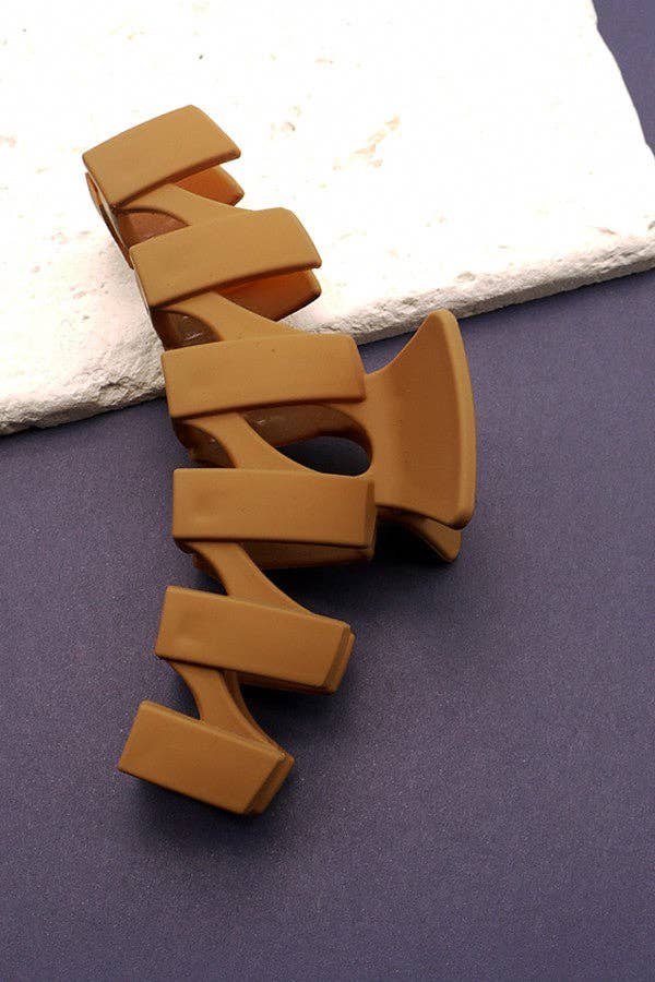 JOSSLYN by wall to wall - Wholesale Hair Clip - Women's - MATTE JUMBO WAIVY NON SLIP HAIR CLAW CLIP | 40H3890