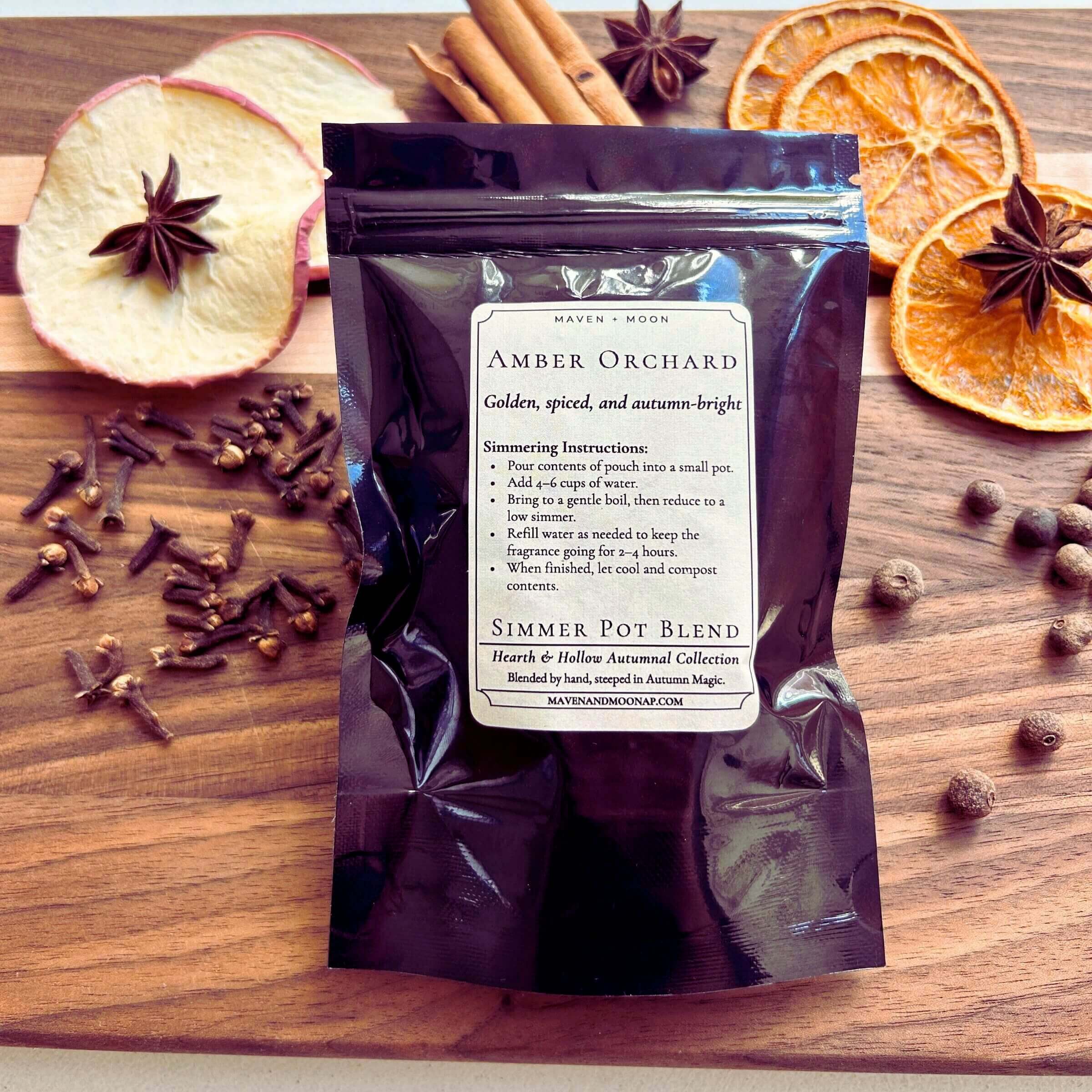 MAVEN + MOON - Wholesale Potpourri - Amber Orchard Simmer Pot Blend – Apple & Vanilla Spice Cozy2