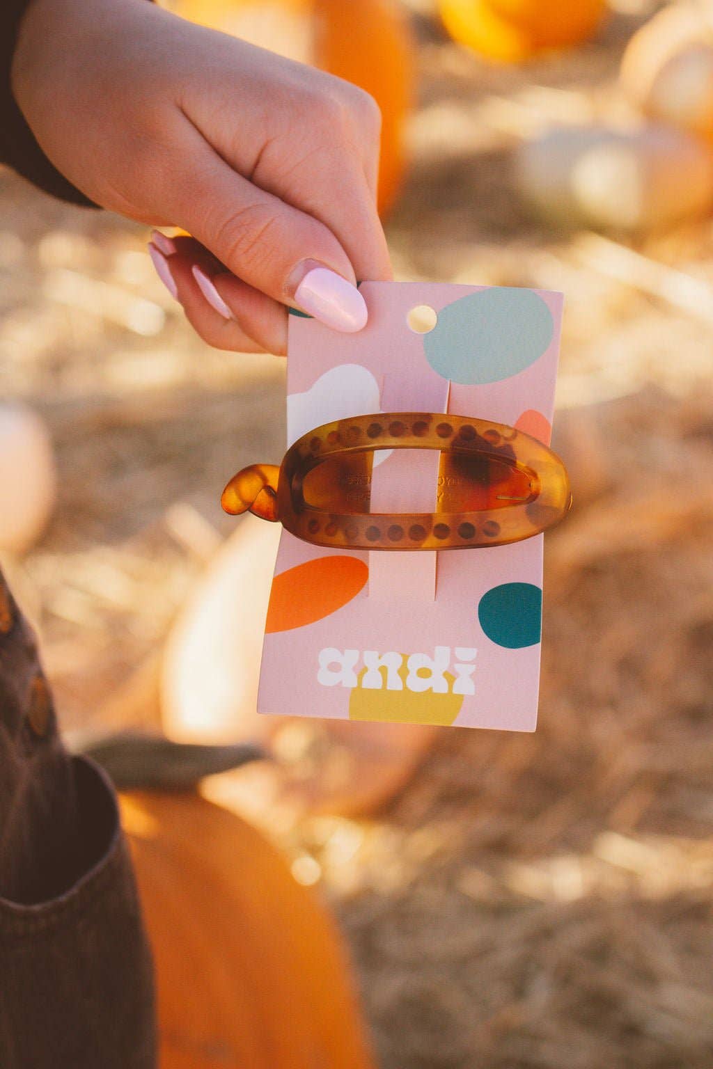 Shop Andi - Wholesale Hair Clip - Women's - Cutout Ponytail Cuff2