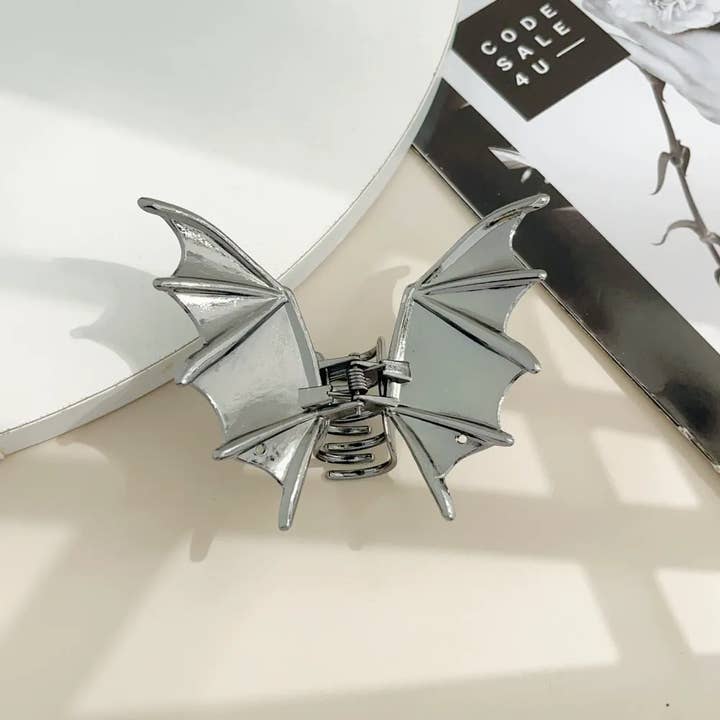 Otterware - Wholesale Hair Clip - Women's - Gothic Bat Wings Metal Claw Clip - Gold & Silver Statement17