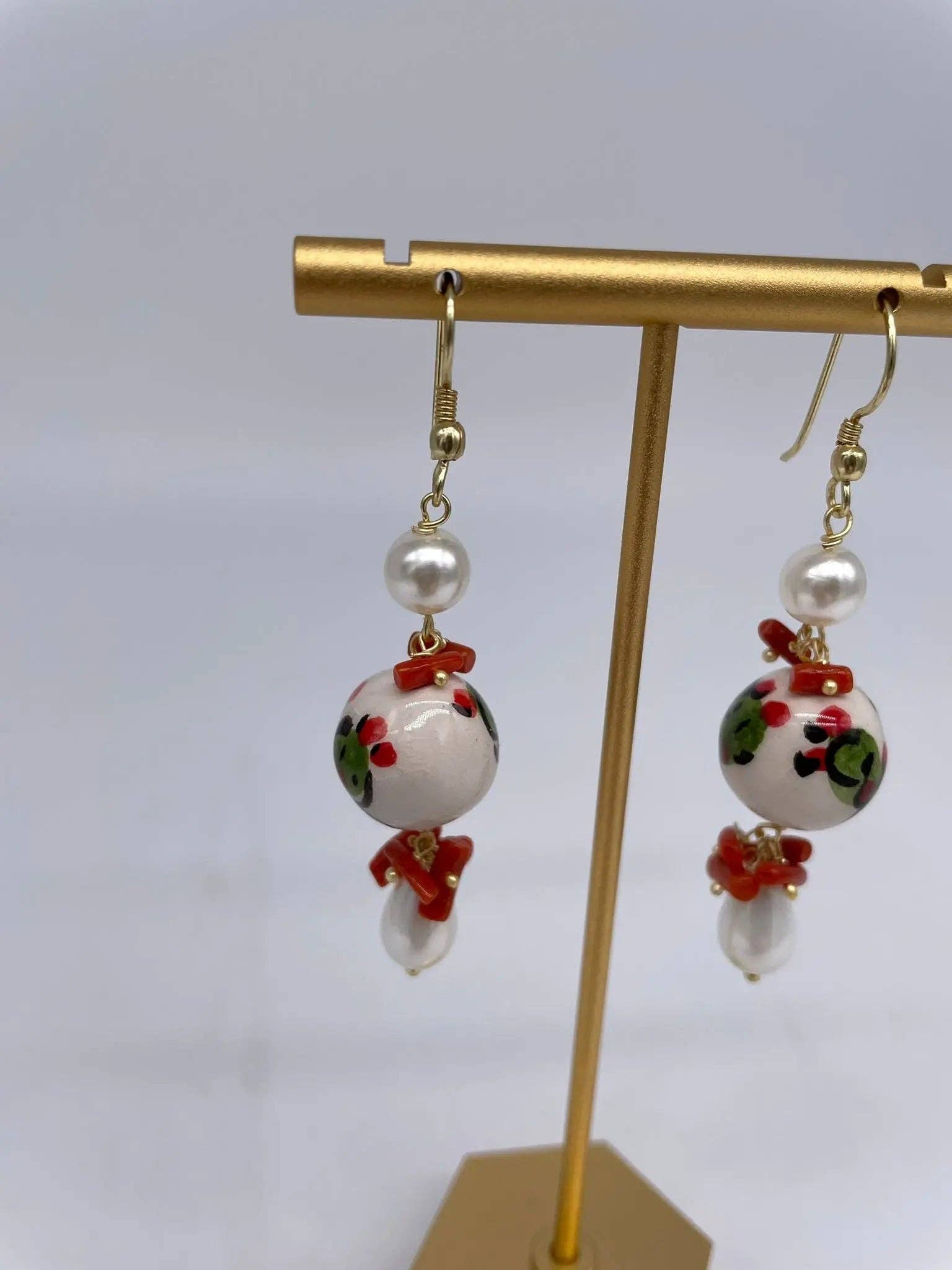DD Ceramiche Siciliane – wholesale Dangle earrings – Handmade White Christmas Balls Earrings in Caltagirone Ceramic, stones and coral4