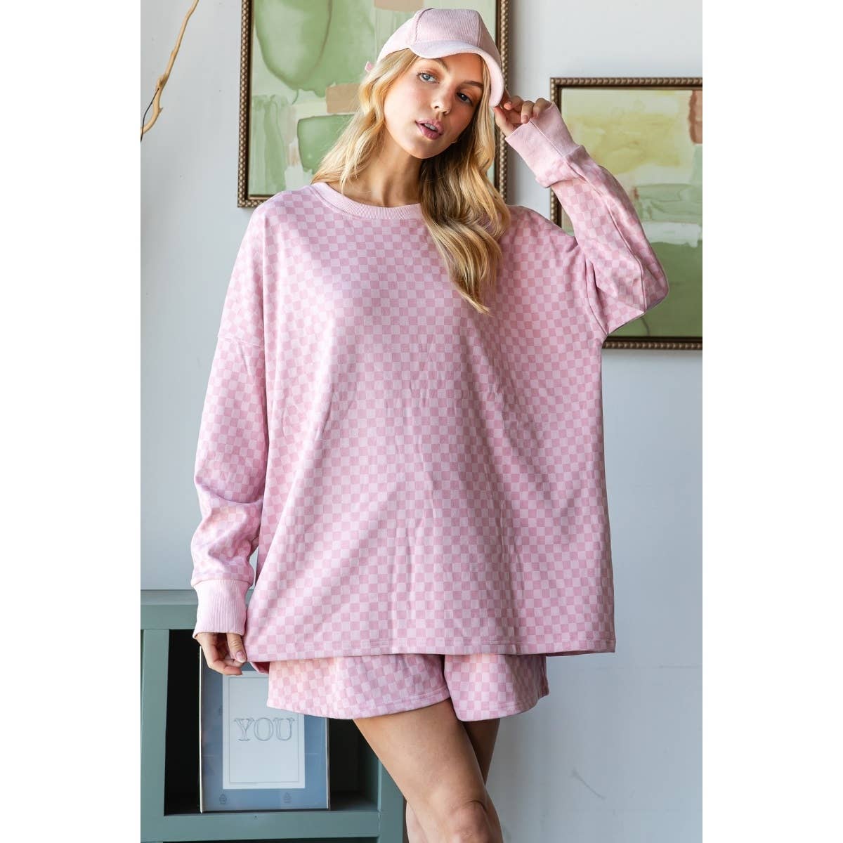 Veveret – Großhandel Loungewear-Set – Damen – Set aus kariertem Jerseytop und Shorts3