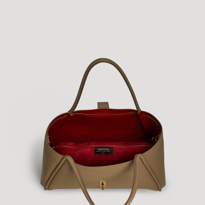 Voemièn – Mala com alça superior – Mulher por atacado – Mala Mayfair em Couro Togo Taupe5