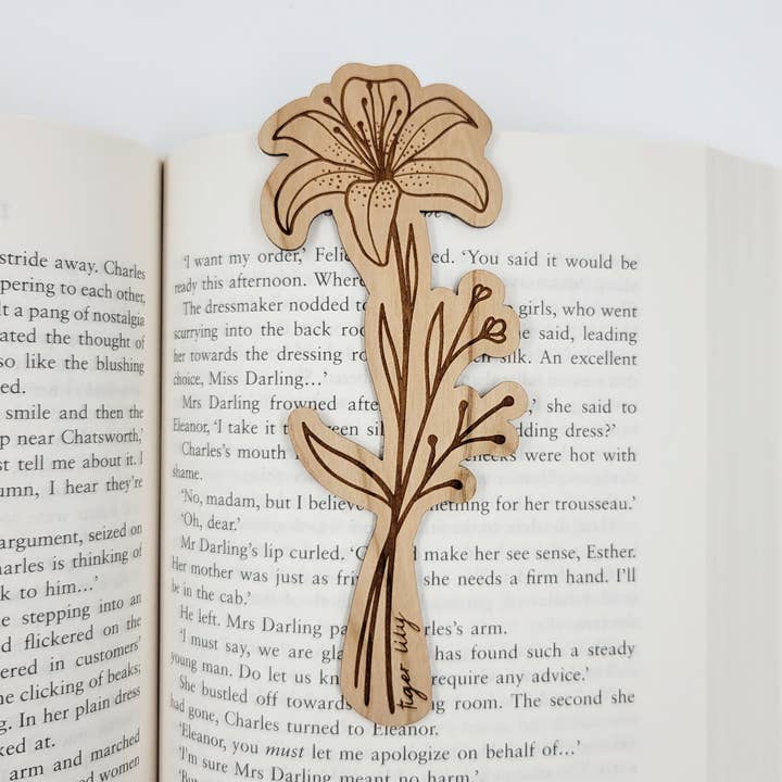 Bumble and Birch - Stationery and Gifts – wholesale Bokmärke – Tigerlilja blomma träbokmärke - bokgåvor