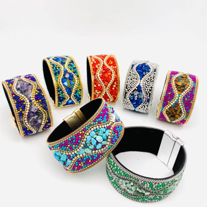Mio Queena - Wholesale Bangle Bracelet - Boho Handmade Gravel Beads Magnetic Buckle Bangle - BJ/LB/CS