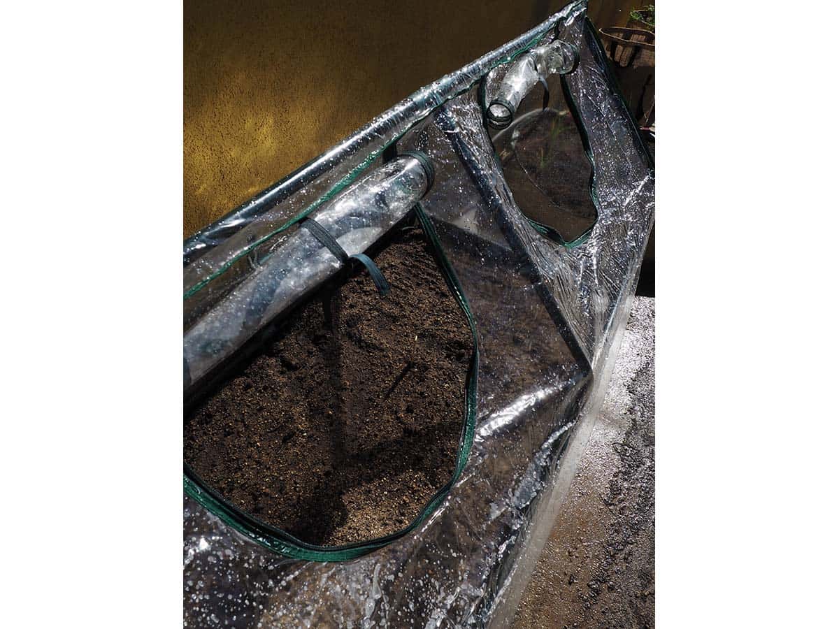 JARDIN Y NATURA OUTDOOR & GARDEN PRODUCTS SL - Wholesale Planter Box - PVC greenhouse bed 130x65x85cm - GROWBED LIGHT3