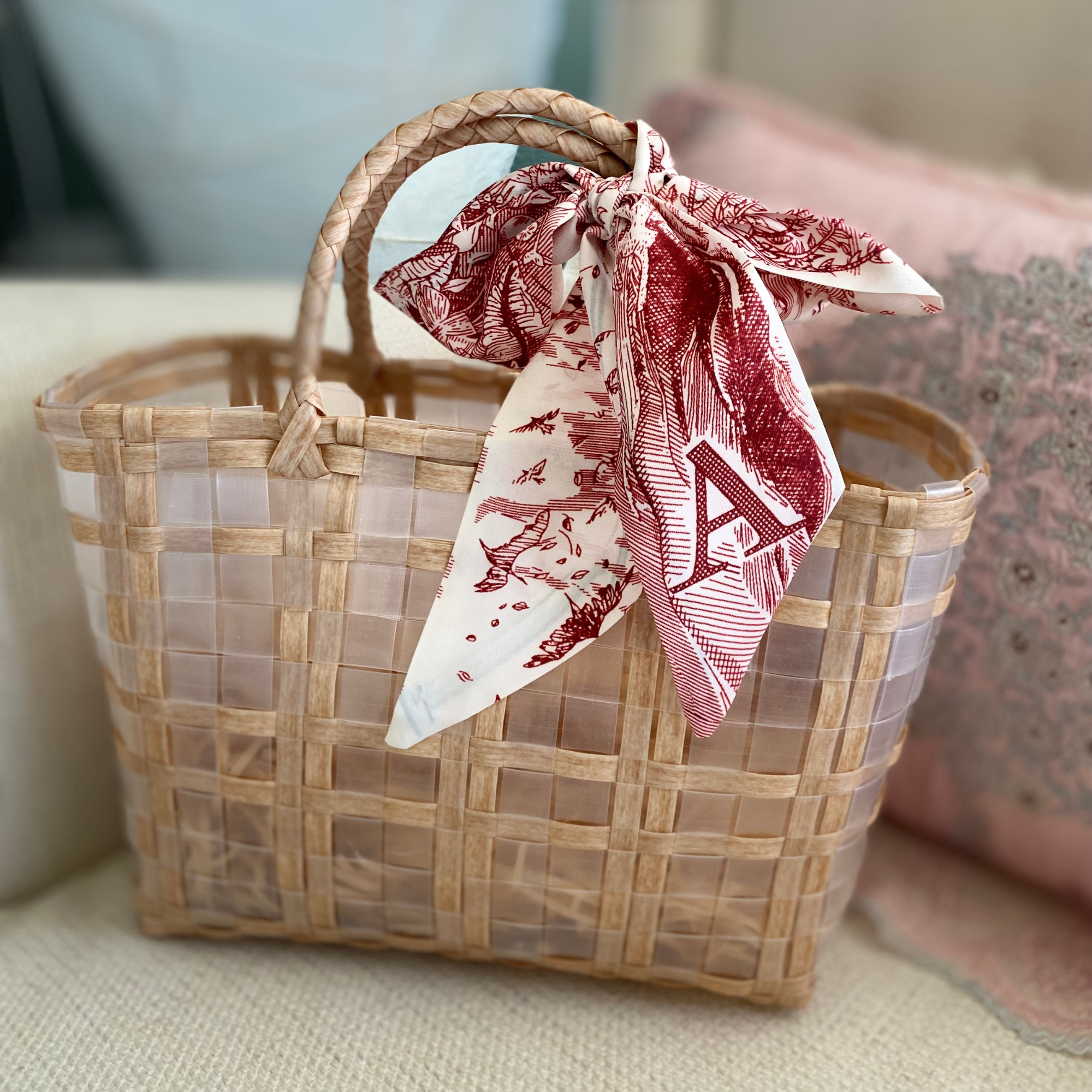 DrifWoo – Engroshandel Tørklæde - Dame – Initialesilketørklæde – personlig gaveaccent til hende11