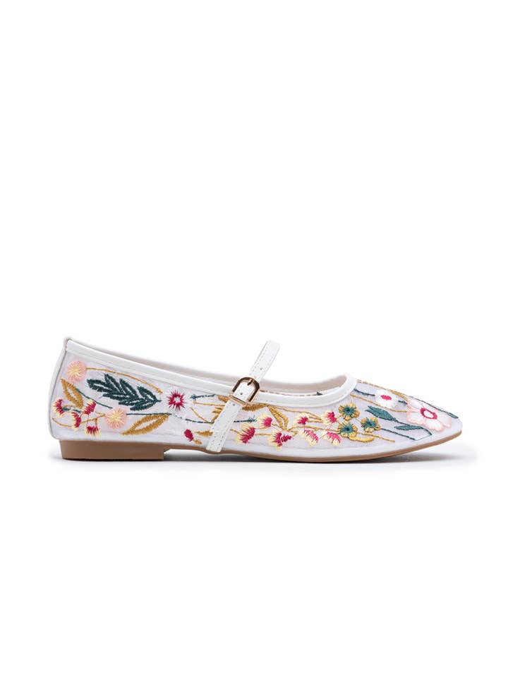 CEREZA - Wholesale Flats - Women's - Flower Embroidery Pattern Mary Janes ballet flats10