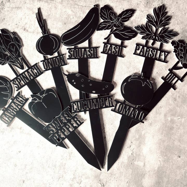 Pali da giardino per la vendita all'ingrosso da parte di Olive Branch Laserworks